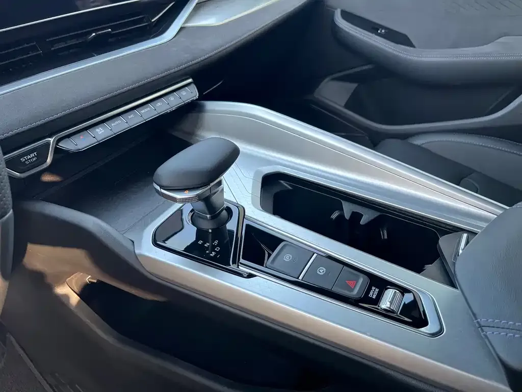 Geely Xingrui 2024 из CN, фото 3