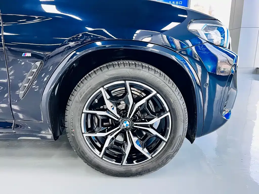 BMW X4 — фото 10
