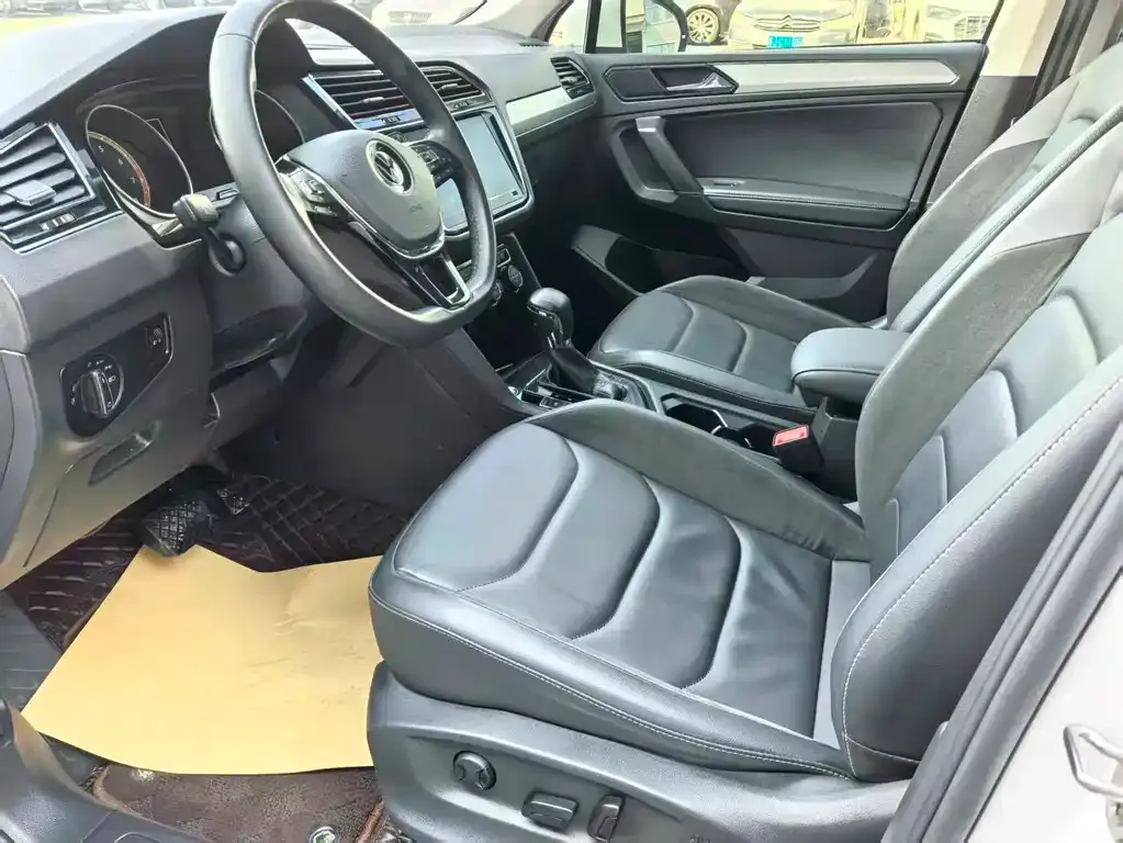 Volkswagen Tiguan L 2021 из CN, фото 7