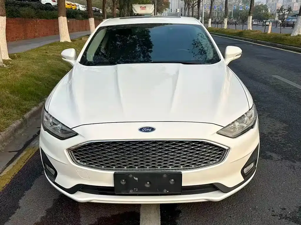 Ford Mondeo 2021 из CN, фото 4