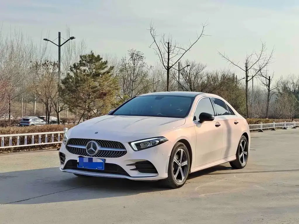 Mercedes-Benz A-Class 2023 из CN, фото 1