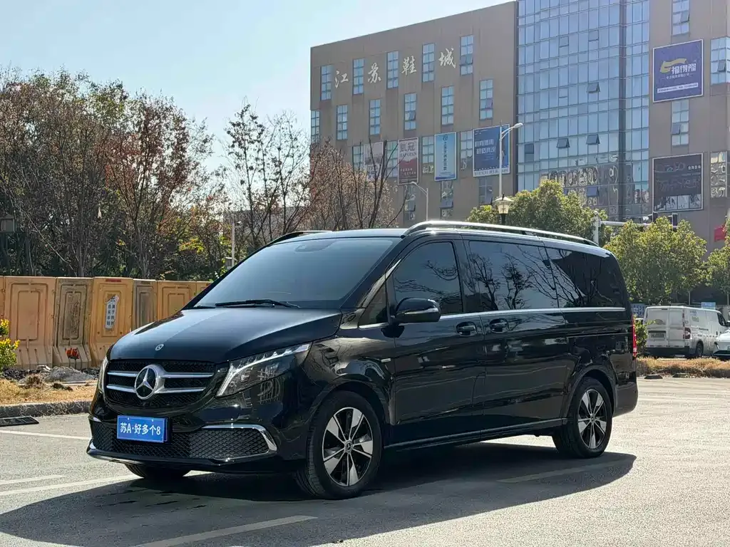 Mercedes-Benz V-Class 2024 из CN, фото 1