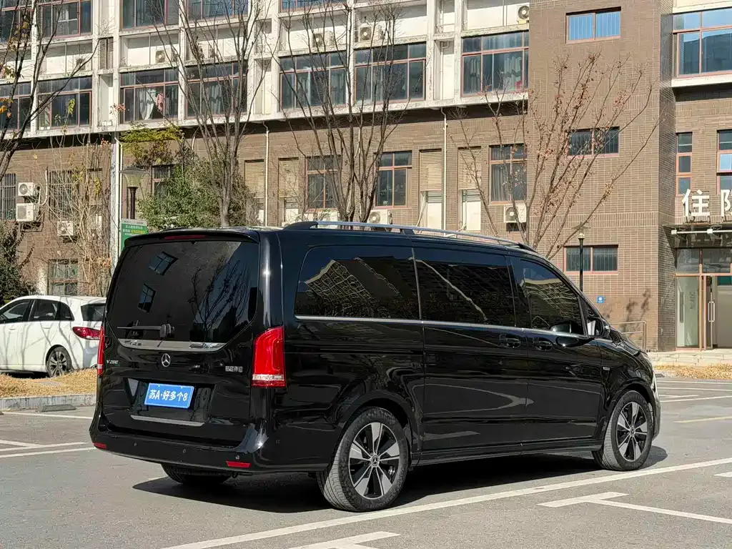 Mercedes-Benz V-Class 2024 из CN, фото 4