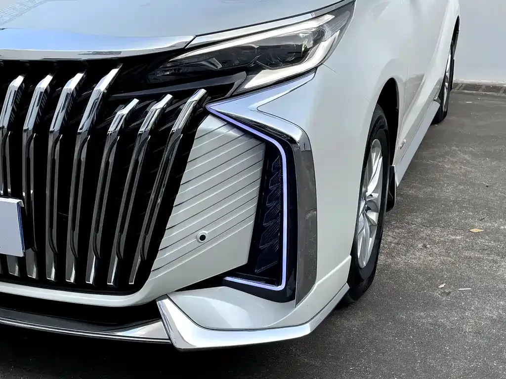 Toyota Granvia 2025 из CN, фото 6