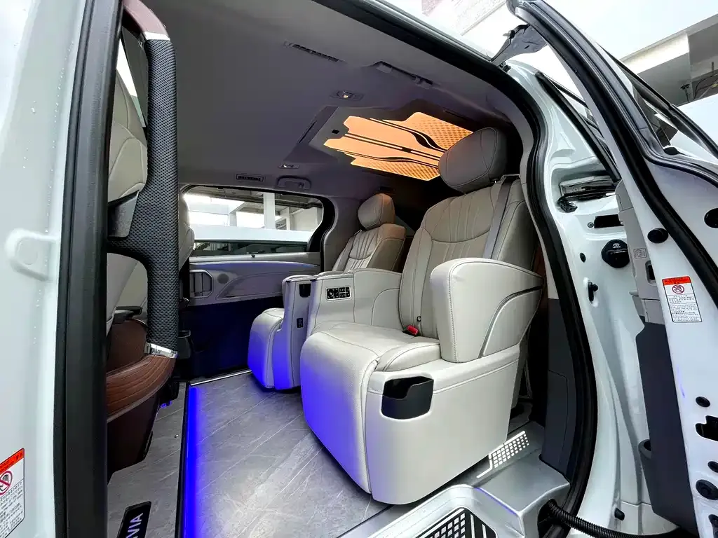 Toyota Granvia 2025 из CN, фото 4