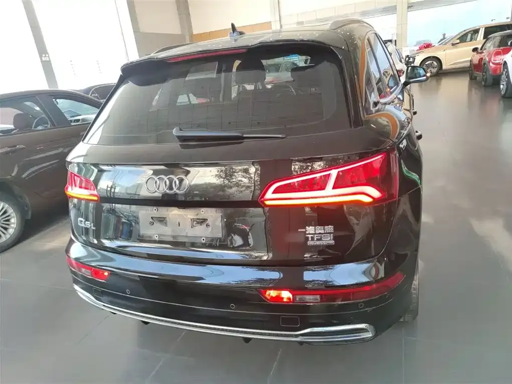 Audi Q5L 2021 из CN, фото 9