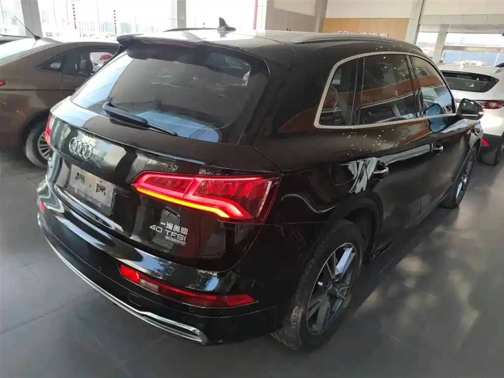 Audi Q5L 2021 из CN, фото 8