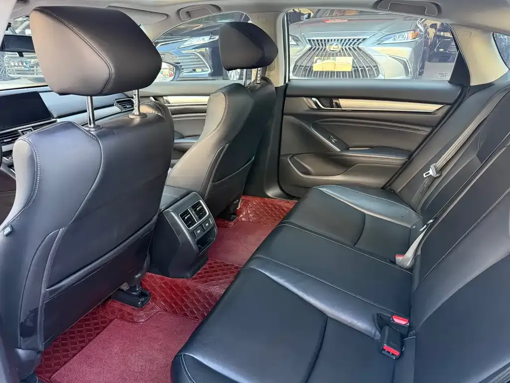 Honda Accord 2023 из CN, фото 10