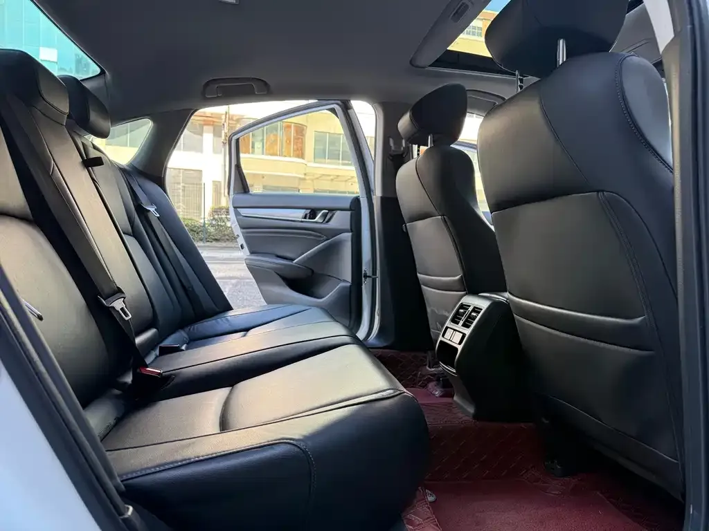 Honda Accord 2023 из CN, фото 6
