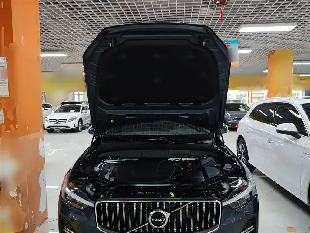 Volvo XC60 2023 из CN, фото 10