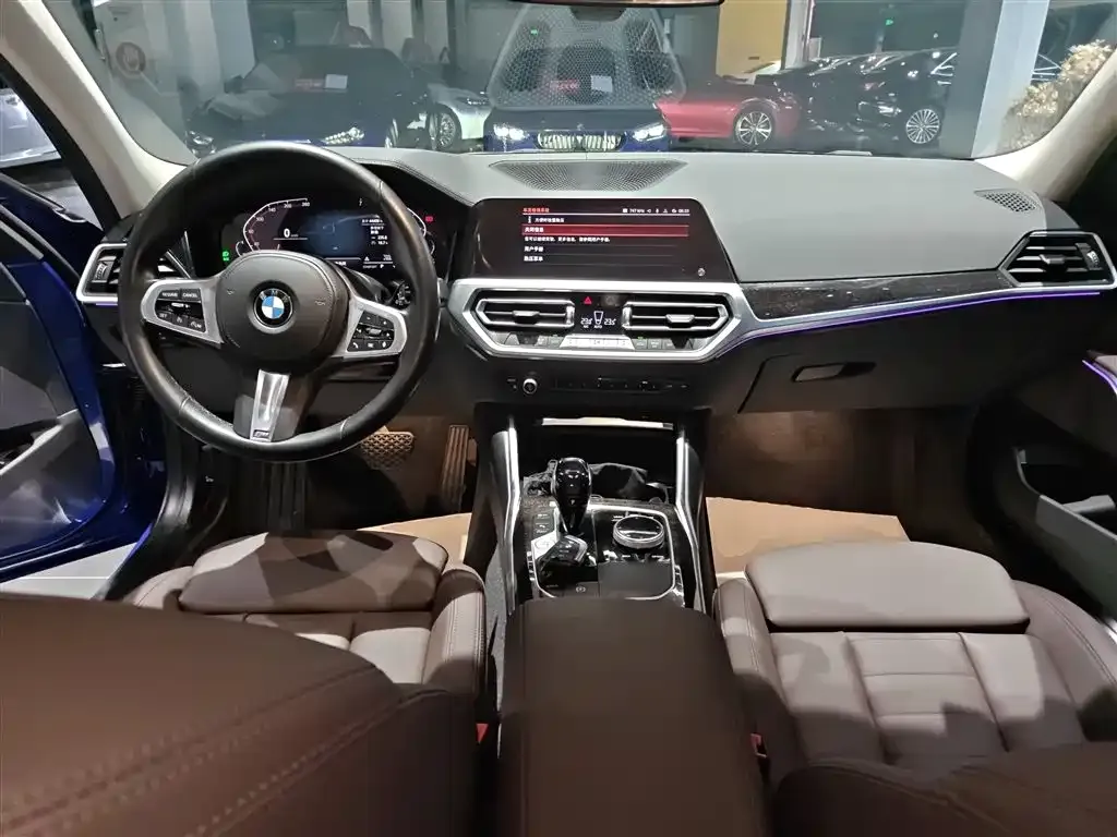BMW 3 Series 2021 из CN, фото 2
