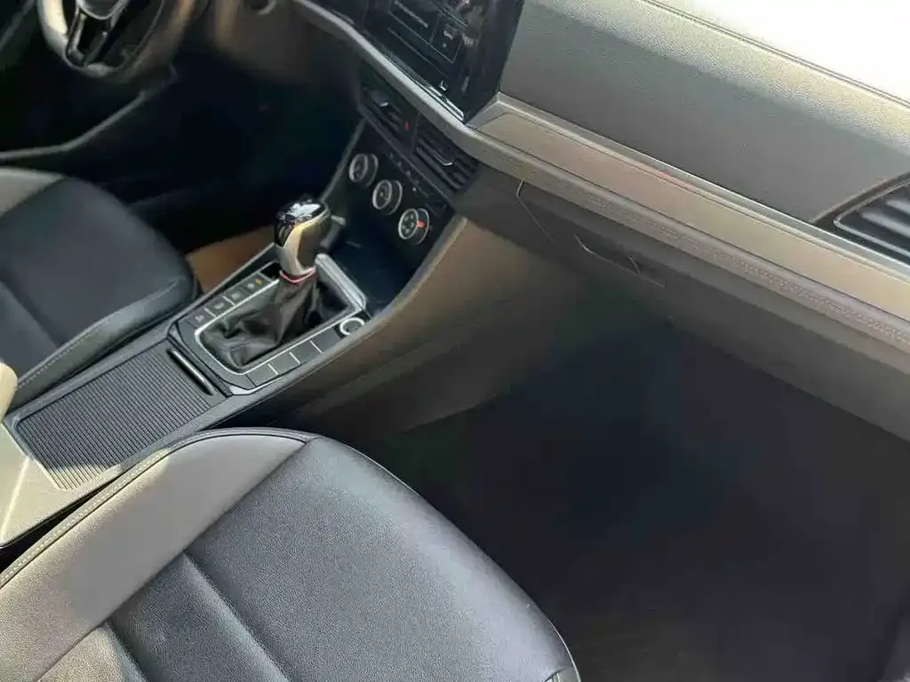 Volkswagen Sagitar 2022 из CN, фото 8