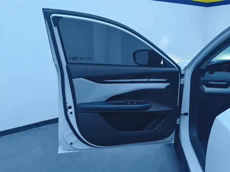 Changan UNI-V iDD 2023 из CN, фото 6