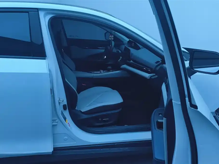 Changan UNI-V iDD 2023 из CN, фото 8