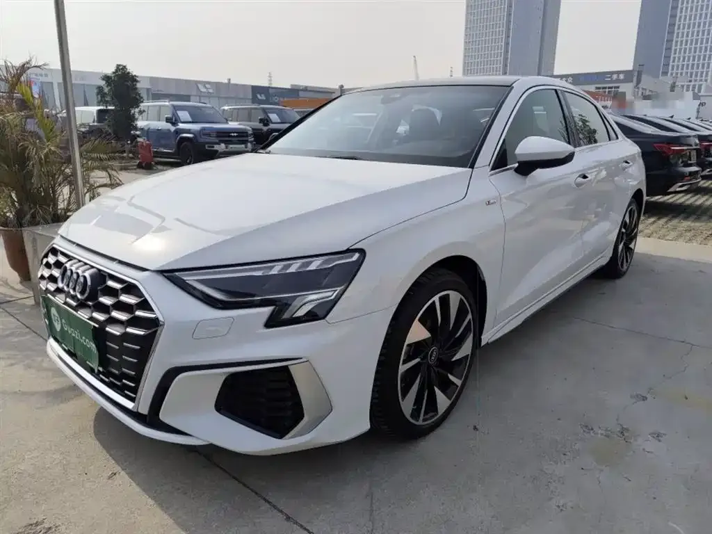 Audi A3 2024 из CN, фото 2