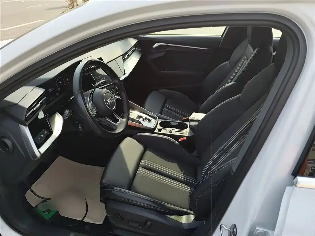 Audi A3 2024 из CN, фото 7