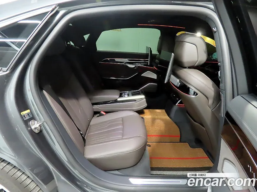Audi A8 2021 из KR, фото 5