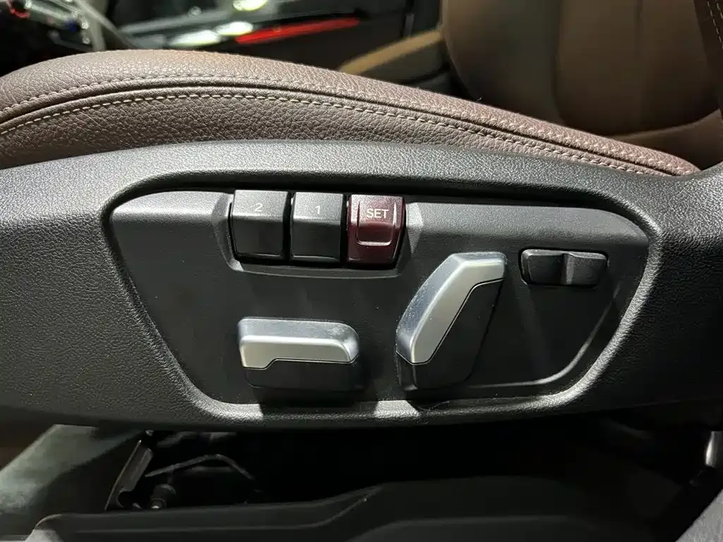 BMW X1 2021 из CN, фото 10
