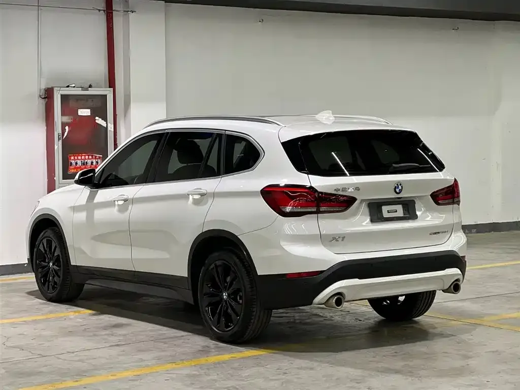 BMW X1 2021 из CN, фото 8