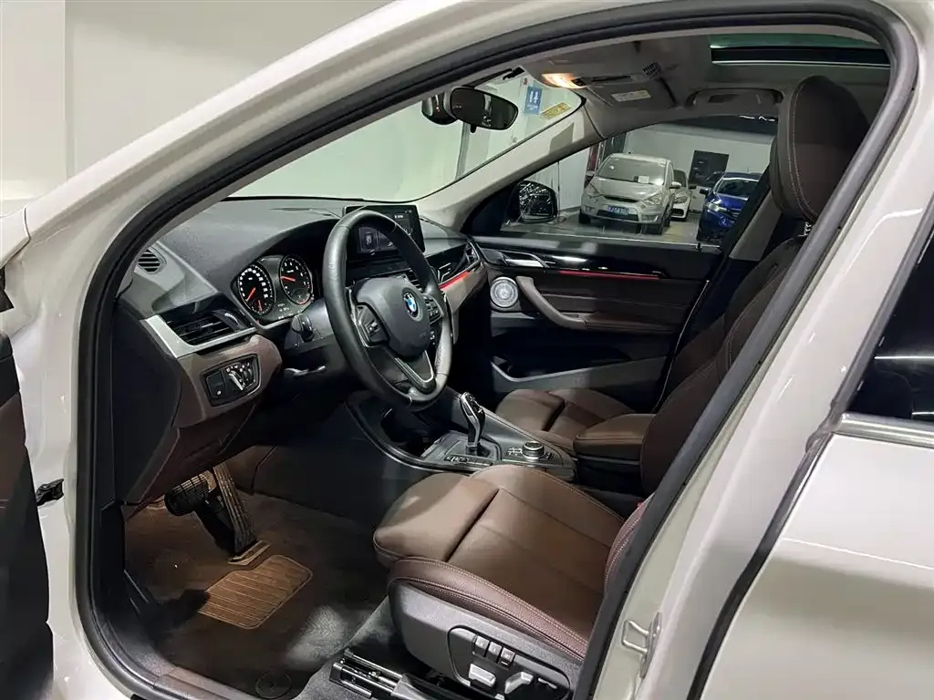 BMW X1 2021 из CN, фото 7
