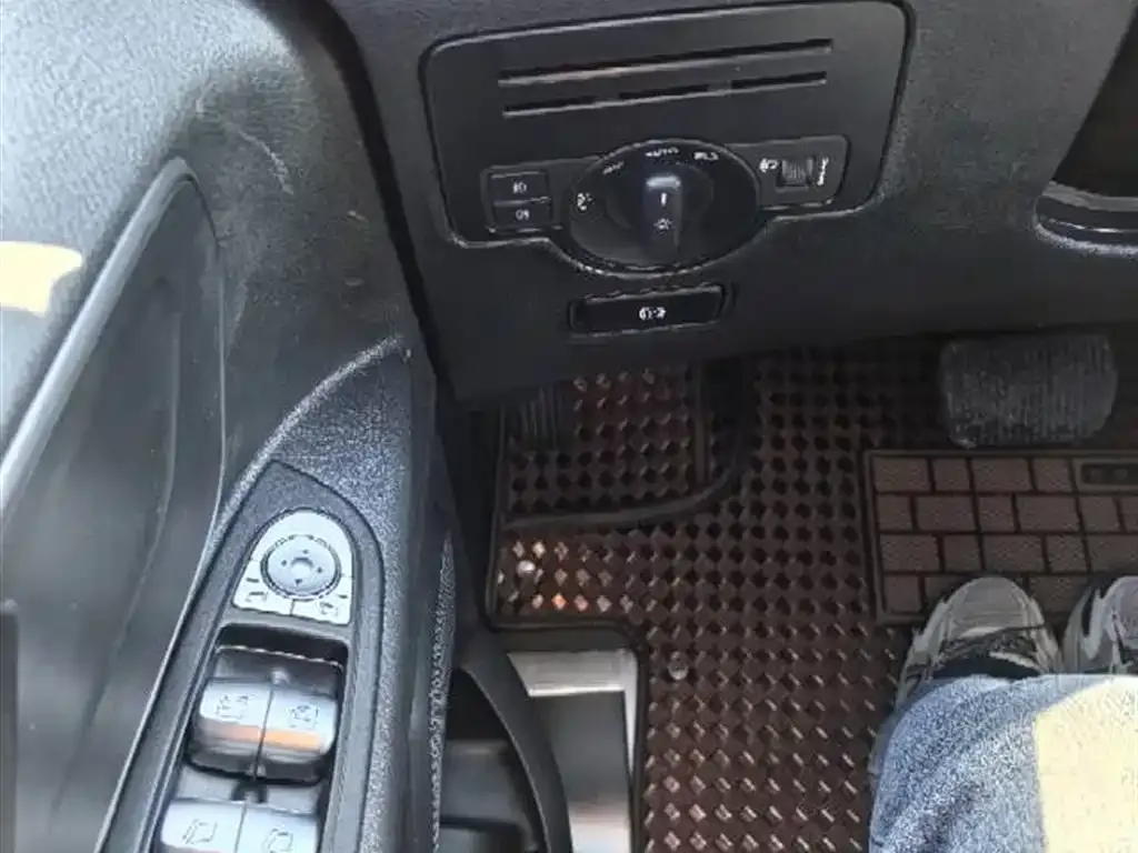 Mercedes-Benz Vito 2021 из CN, фото 2