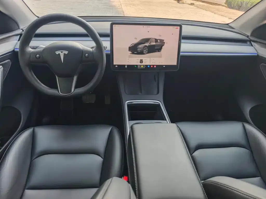 Tesla Model Y 2024 из CN, фото 2