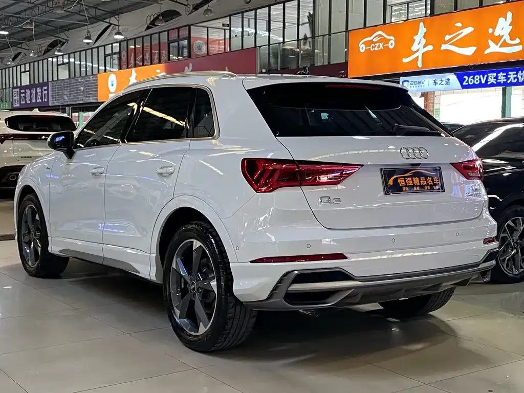 Audi Q3 2023 из CN, фото 5
