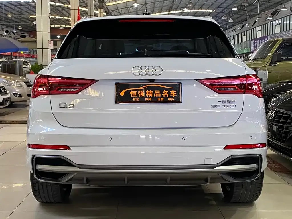 Audi Q3 2023 из CN, фото 2