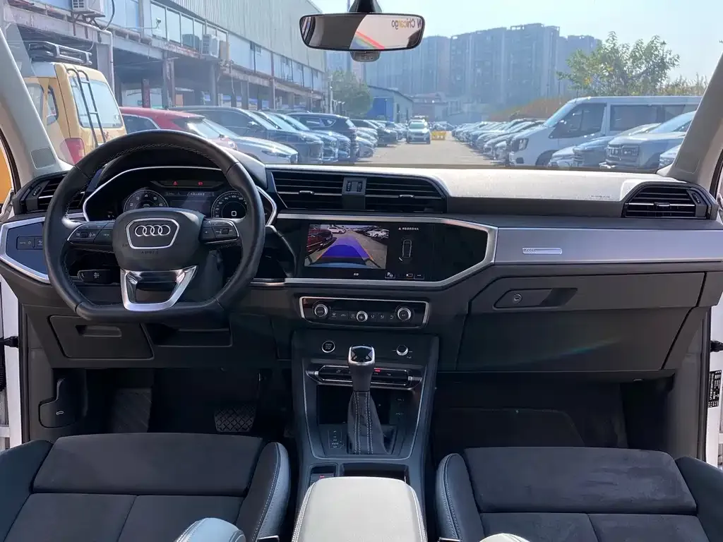 Audi Q3 2023 из CN, фото 8