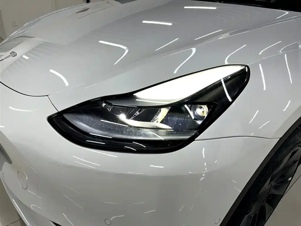 Tesla Model Y 2023 из CN, фото 5