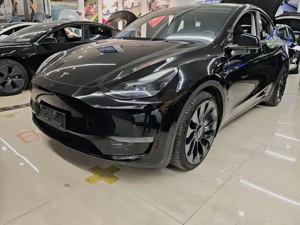 Tesla Model Y 2023 из CN, фото 1