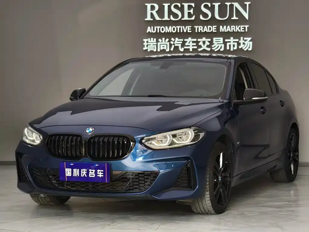 BMW 1 Series 2022 из CN, фото 1