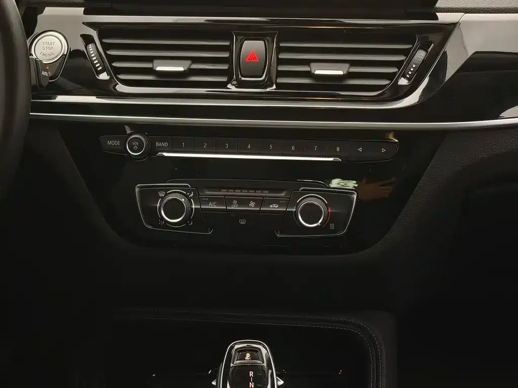 BMW 1 Series 2022 из CN, фото 4