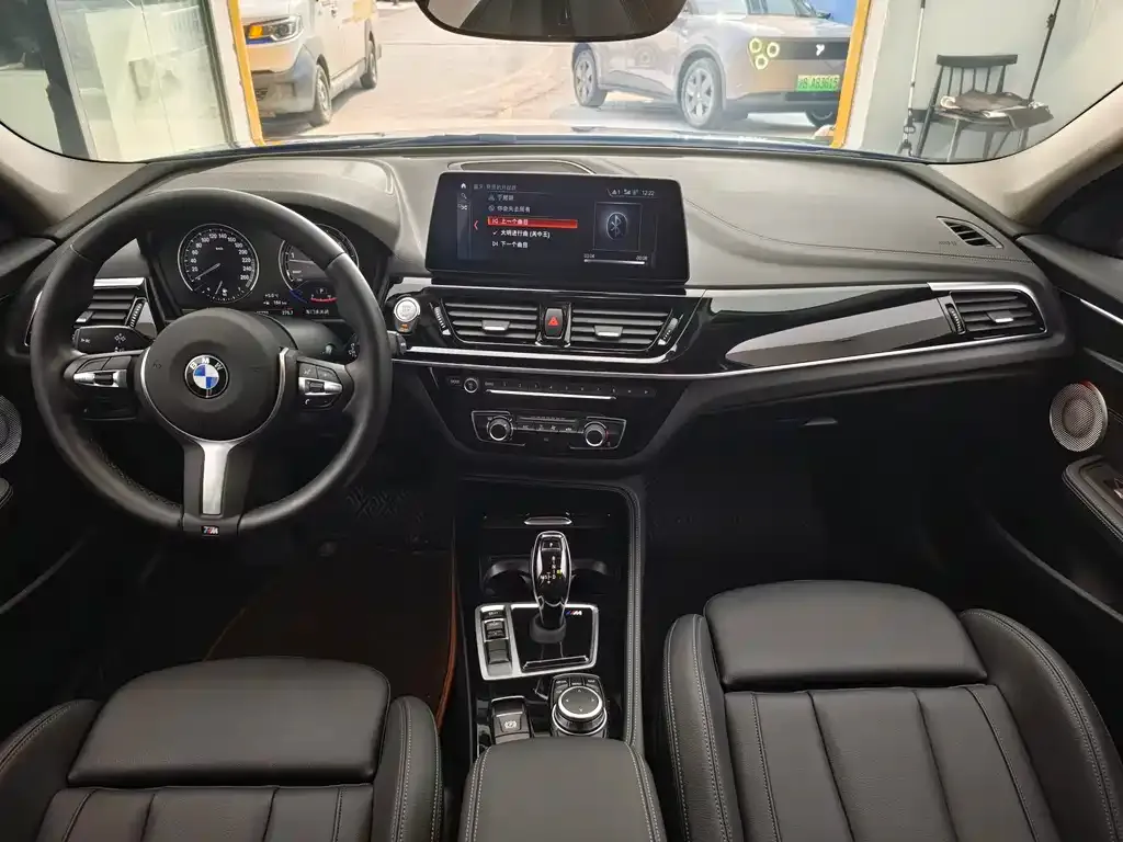 BMW 1 Series 2022 из CN, фото 3