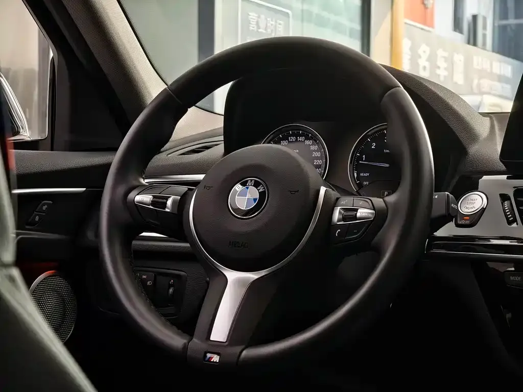 BMW 1 Series 2022 из CN, фото 10
