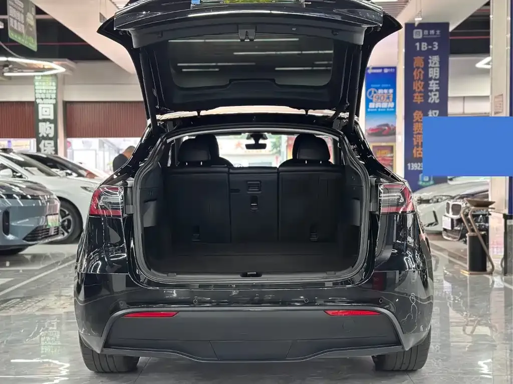 Tesla Model Y 2022 из CN, фото 8