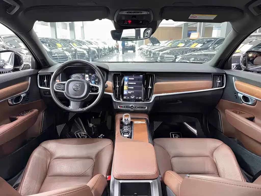 Volvo S90 2021 из CN, фото 6