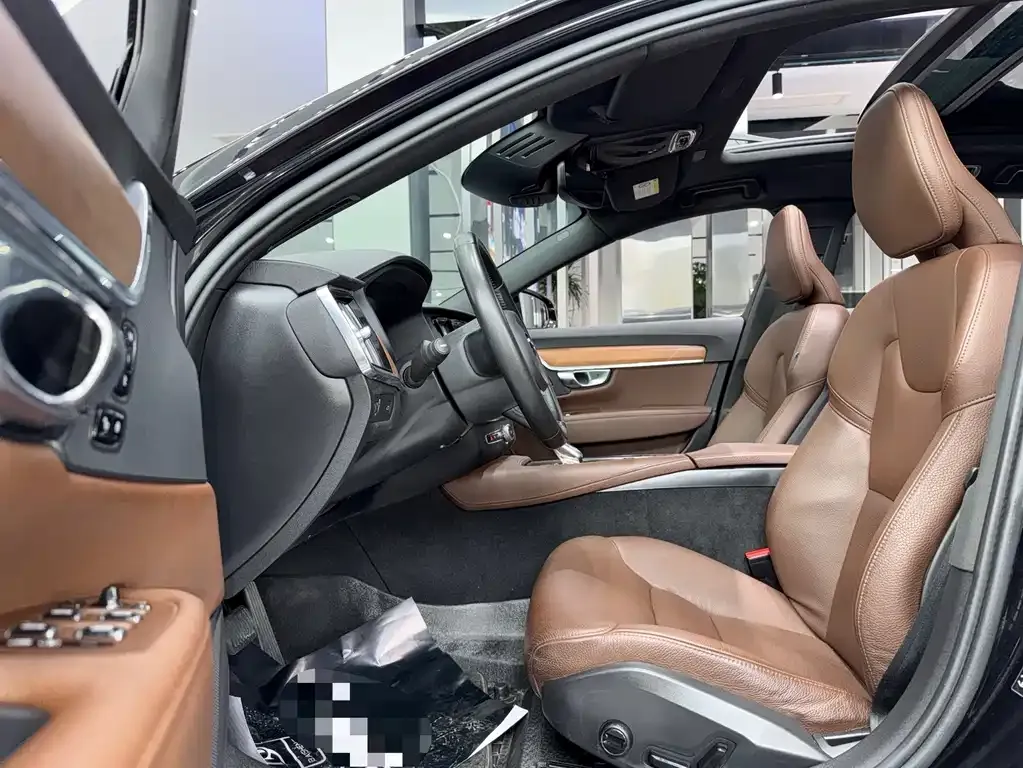 Volvo S90 2021 из CN, фото 2