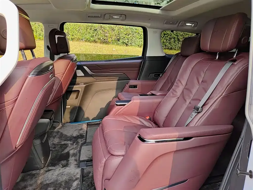 Buick Century 2024 из CN, фото 3