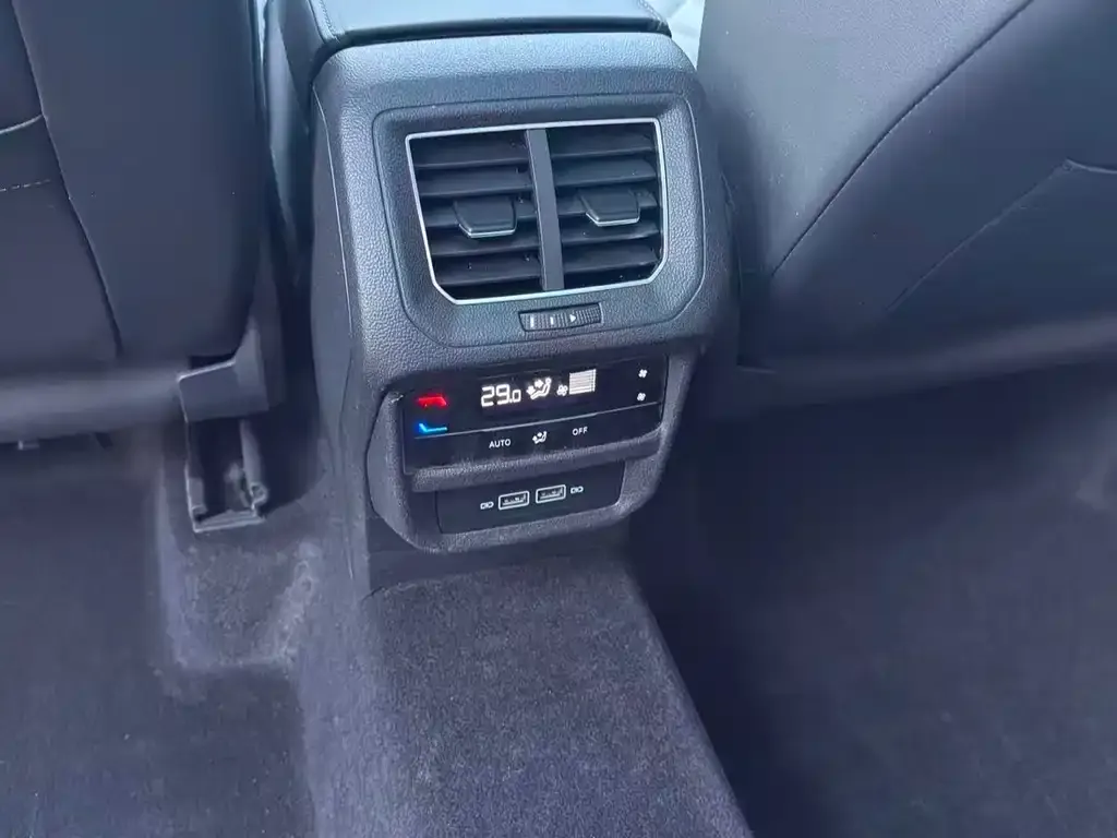 Volkswagen Tayron 2022 из CN, фото 9