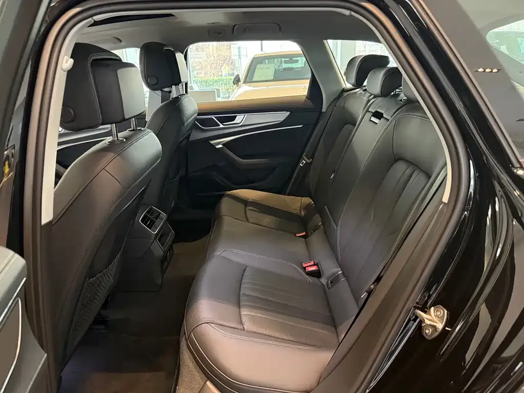 Audi A6 (Import) 2025 из CN, фото 2