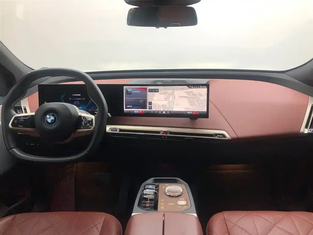 BMW iX M60 2024 из CN, фото 9