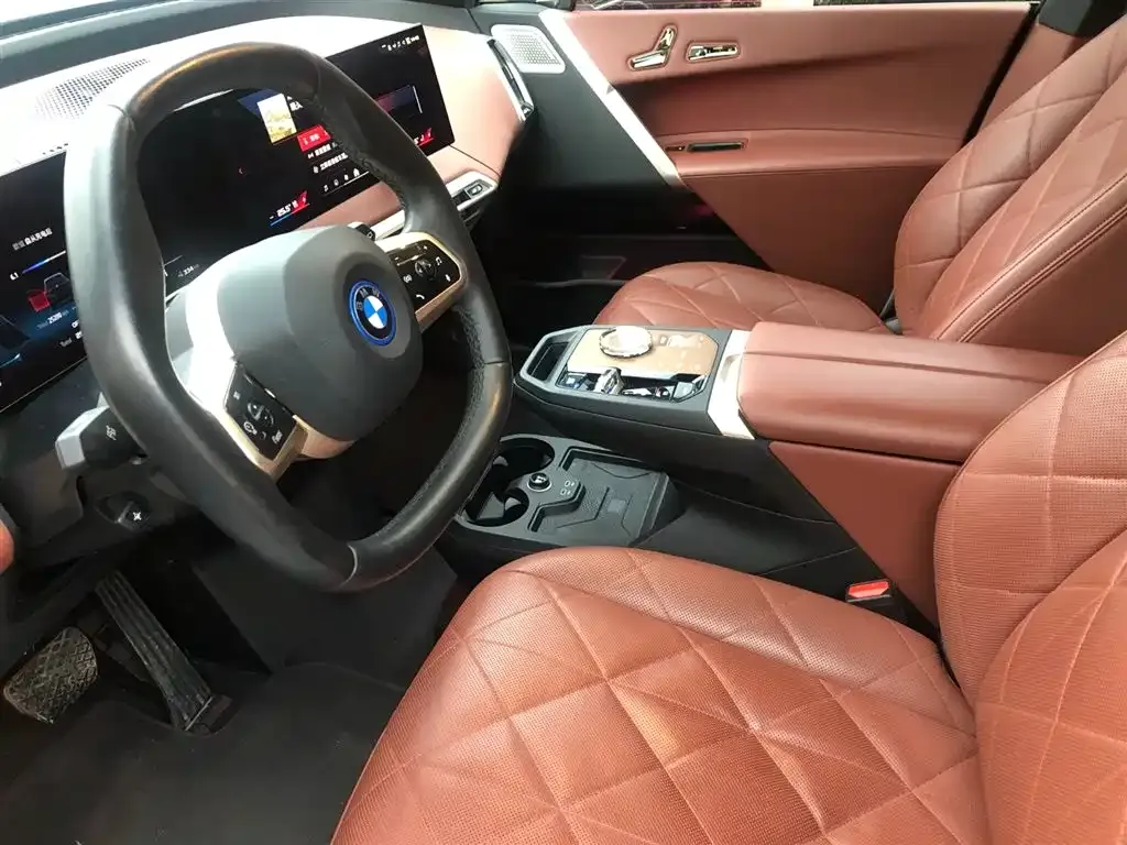 BMW iX M60 2024 из CN, фото 10