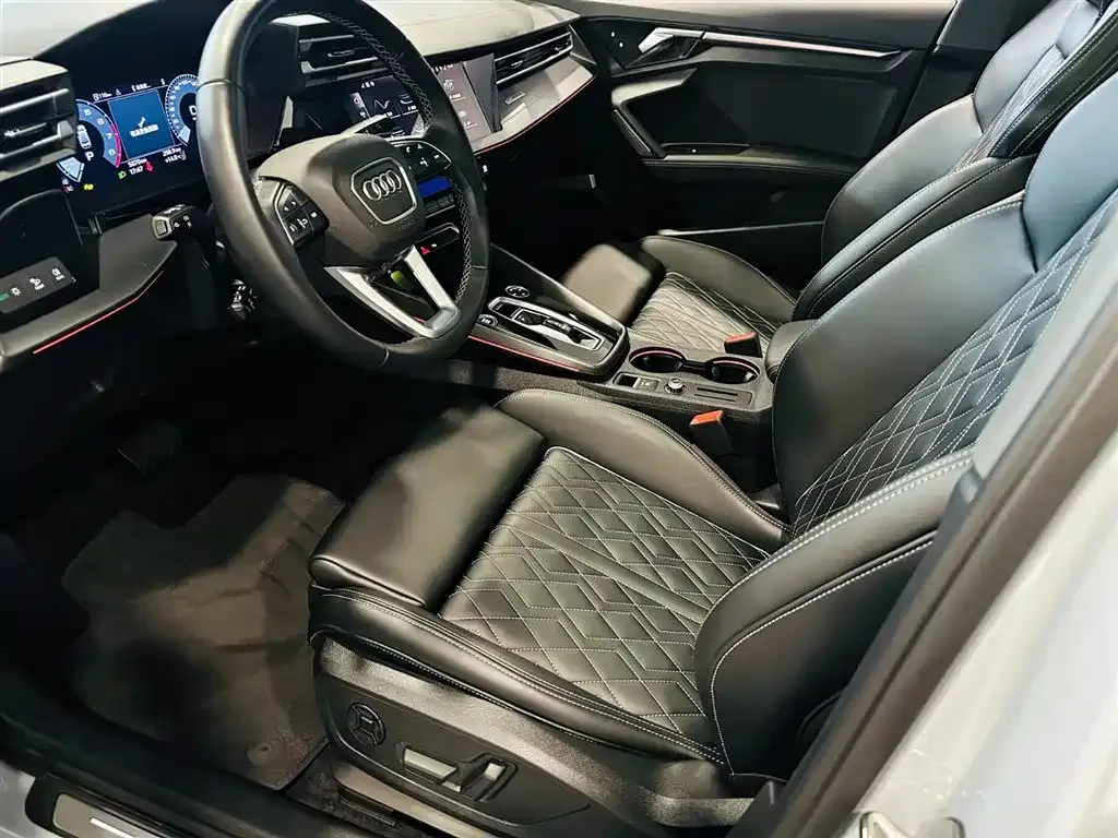 Audi A3 2024 из CN, фото 6