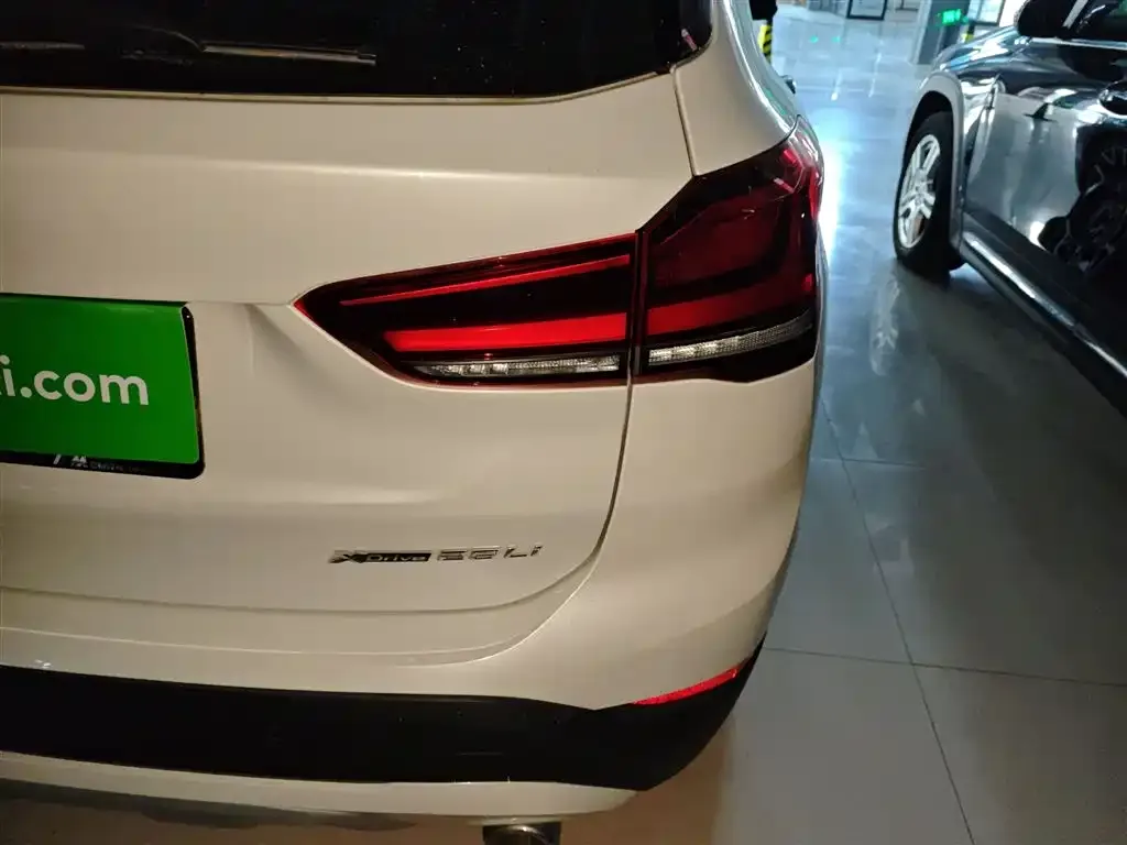 BMW X1 2021 из CN, фото 8