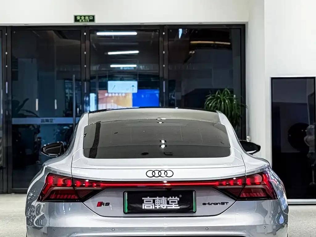 Audi RS e-tron GT 2022 из CN, фото 4