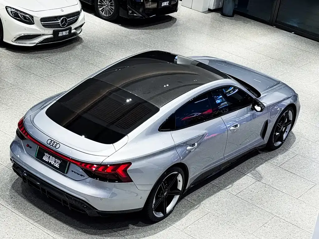 Audi RS e-tron GT 2022 из CN, фото 10
