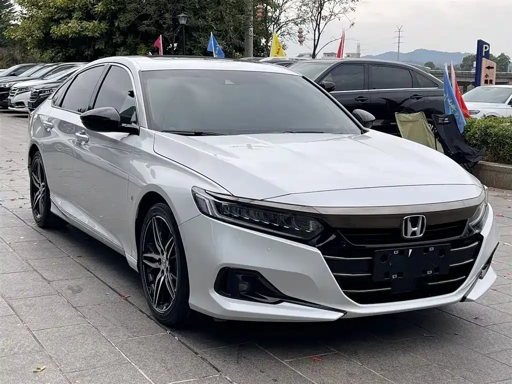 Honda Accord 2023 из CN, фото 8