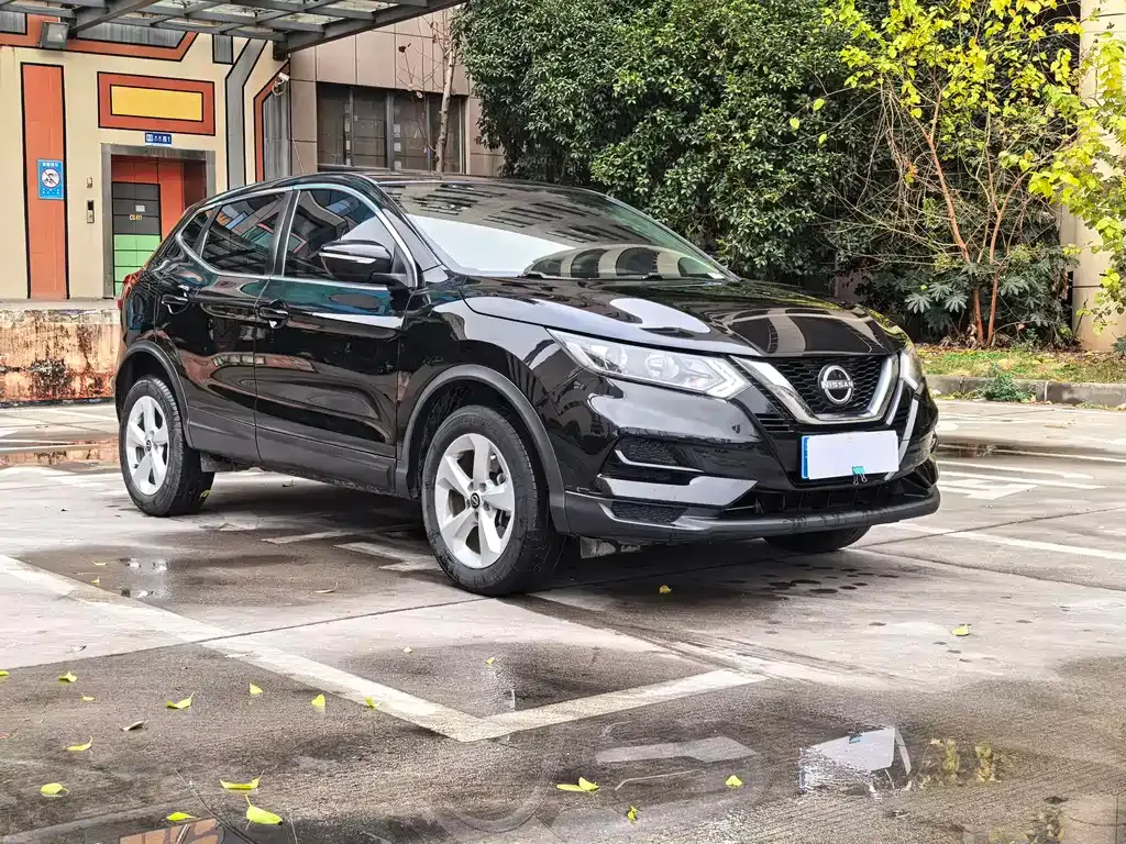 Nissan Qashqai — фото 6