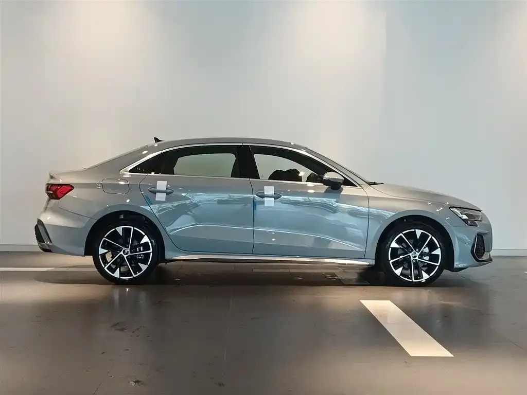 Audi A3 2024 из CN, фото 4